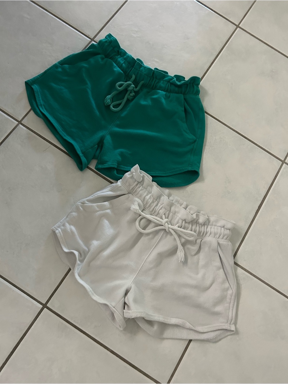 Universal Thread Ruffle-Waist Drawstring Shorts in Teal and White